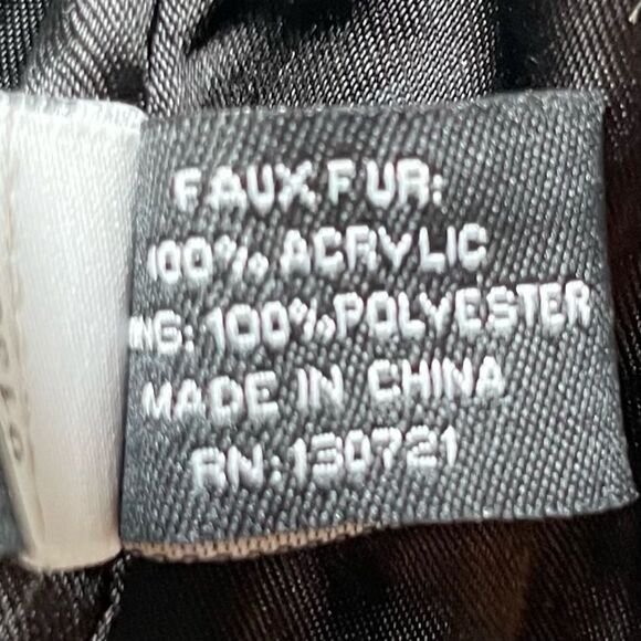 SAFARI BY IMPOSTER Faux Snow Leopard Bolero/Cropped Jacket - Picture 9 of 10